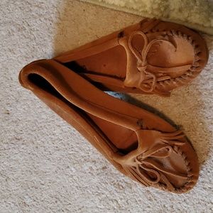 Moccasin shoes